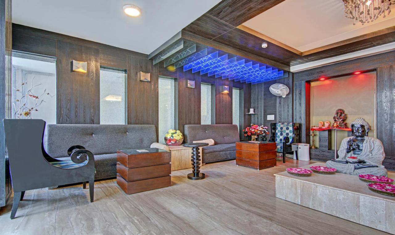 Treebo Premium Relax Inn Patel Nagar New Delhi Exterior photo