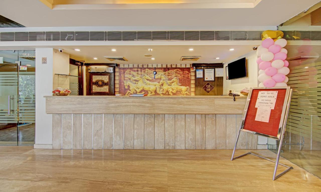 Treebo Premium Relax Inn Patel Nagar New Delhi Exterior photo