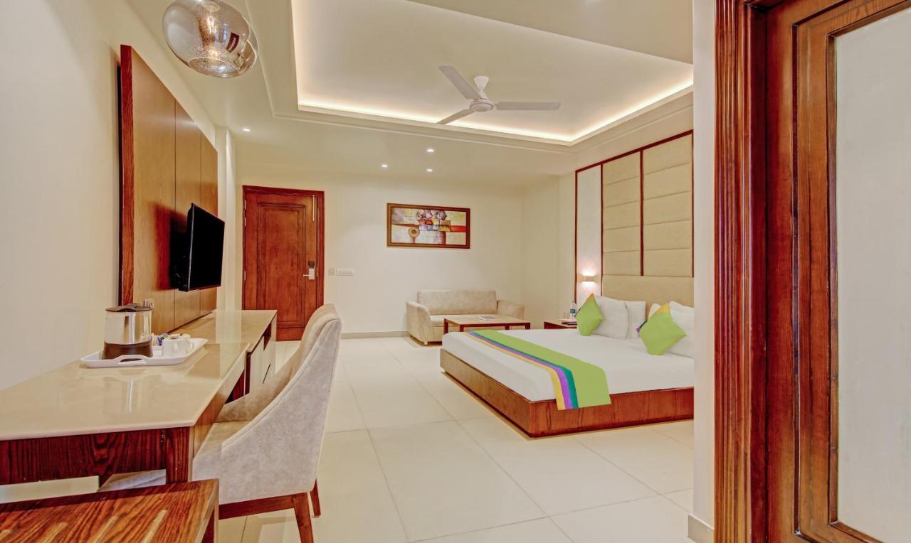 Treebo Premium Relax Inn Patel Nagar New Delhi Exterior photo