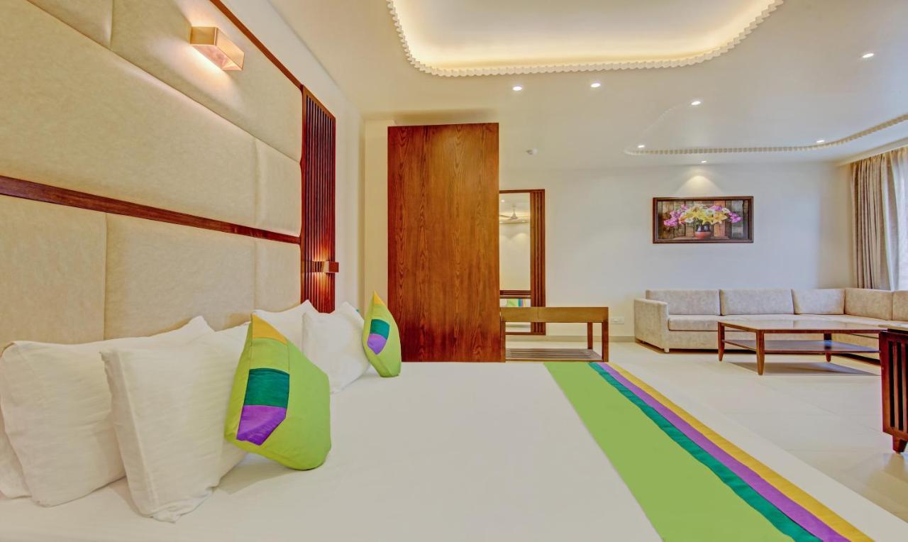 Treebo Premium Relax Inn Patel Nagar New Delhi Exterior photo