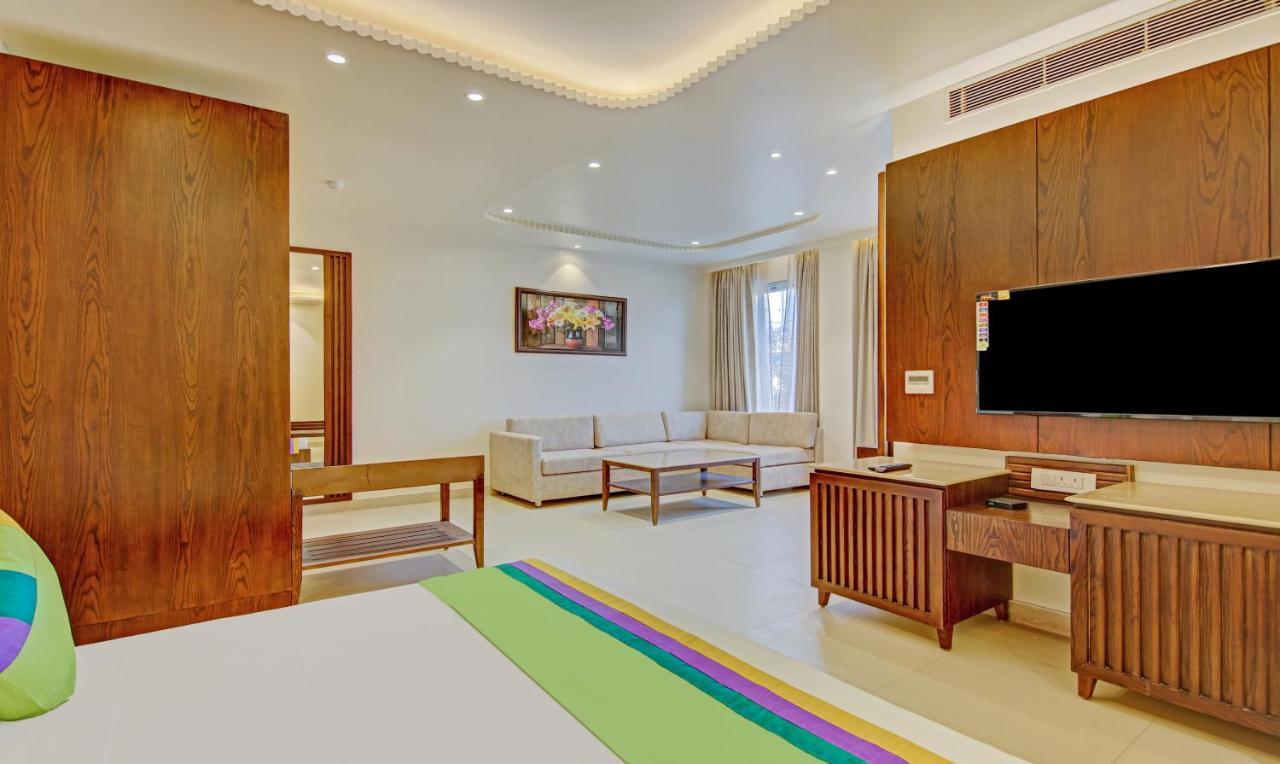 Treebo Premium Relax Inn Patel Nagar New Delhi Exterior photo