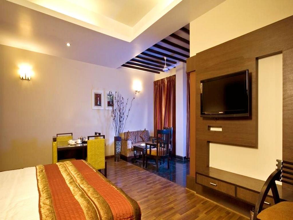 Treebo Premium Relax Inn Patel Nagar New Delhi Exterior photo